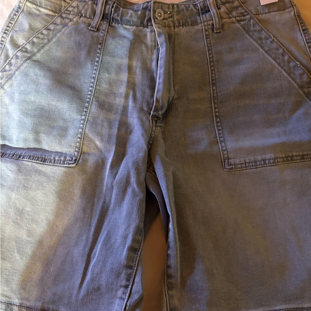 NFS-SOLD-VEGAS_POSH 
Time and Tru Women's Washed Blue Jean Shorts